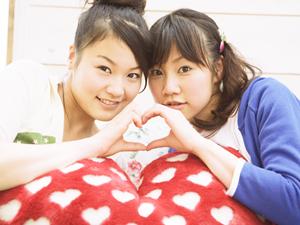 ピアスで顔周りを華やかに彩ります